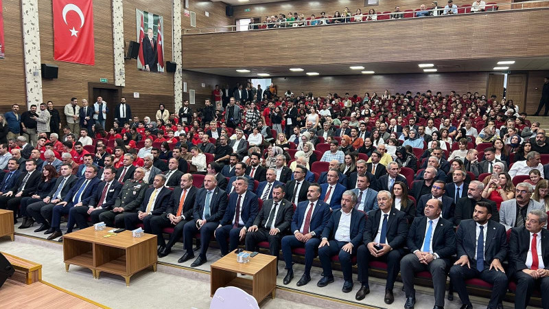 TEKNOFEST Güneydoğu Şanlıurfa Ödül Töreni: Finalist, Dereceye Giren Takımlara Ödülleri Takdim Edildi